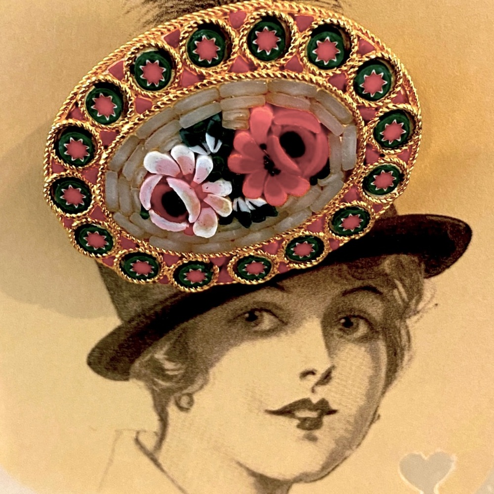 Live Notification! Heart this listing to be notified when I go live! 🧡🧡🧡